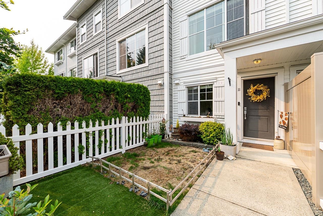 11-16228 16 Avenue, Surrey, BC, V4A 1S7