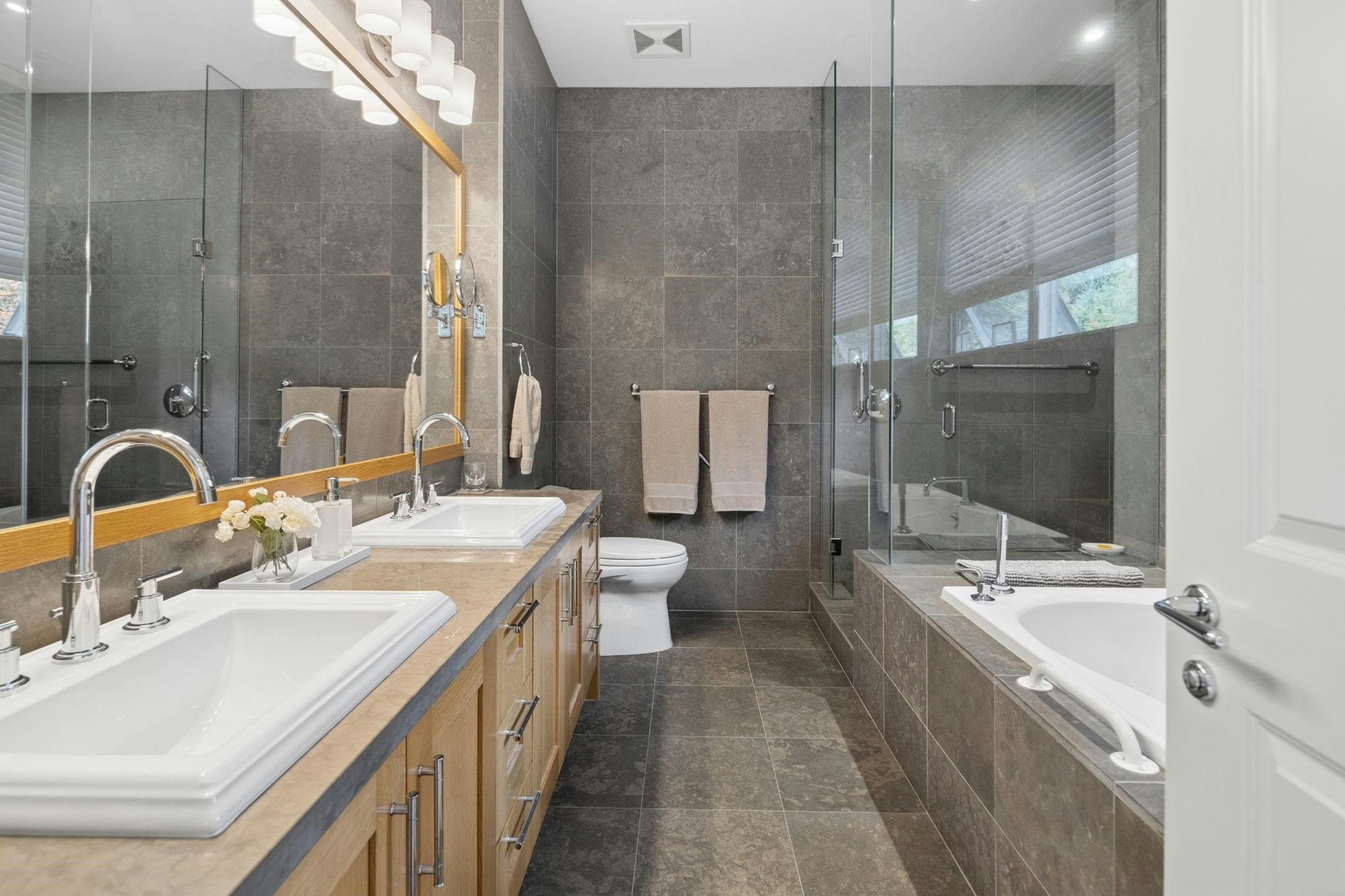 PH1-2210 Chippendale Road, West Vancouver, BC, V7S 3J4 - 27