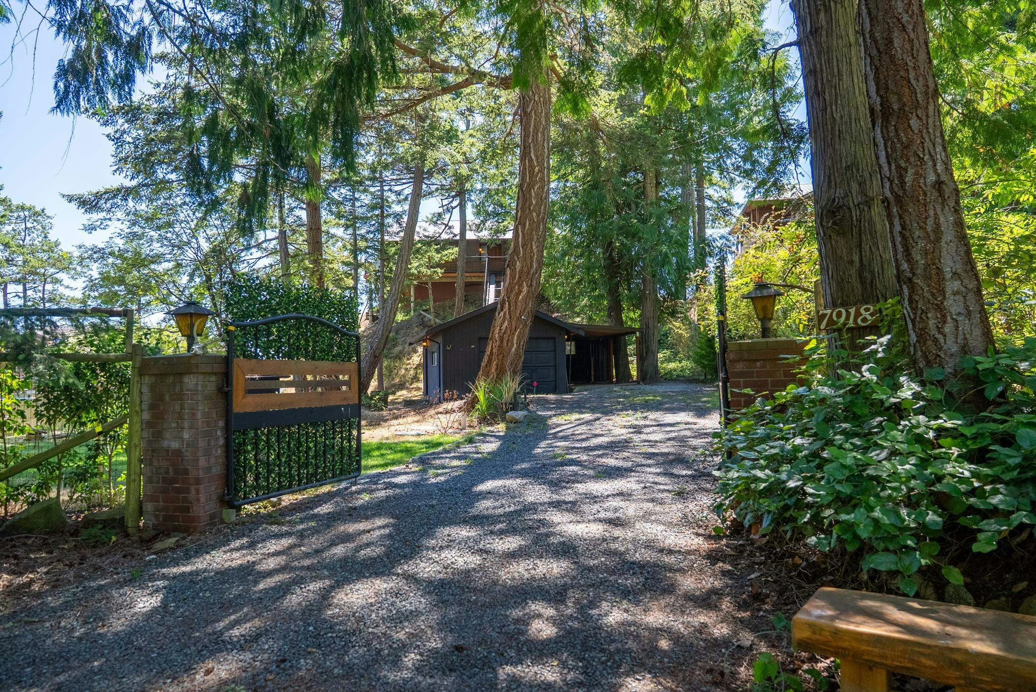 7918 Swanson View Drive, Pender Island, BC, V0N 2M2 - 34