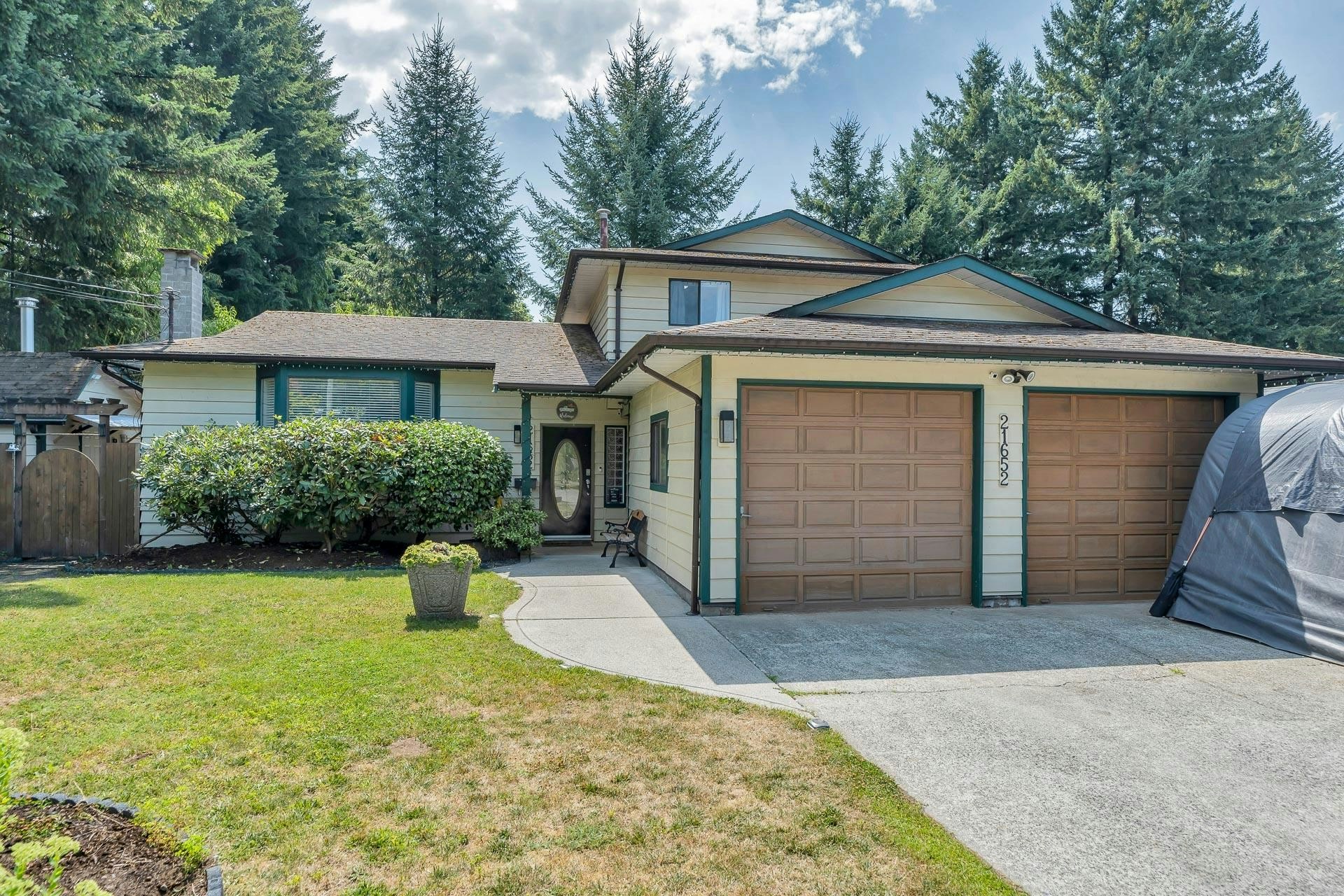 21652 121 Avenue, Maple Ridge, BC, V2X 3S6