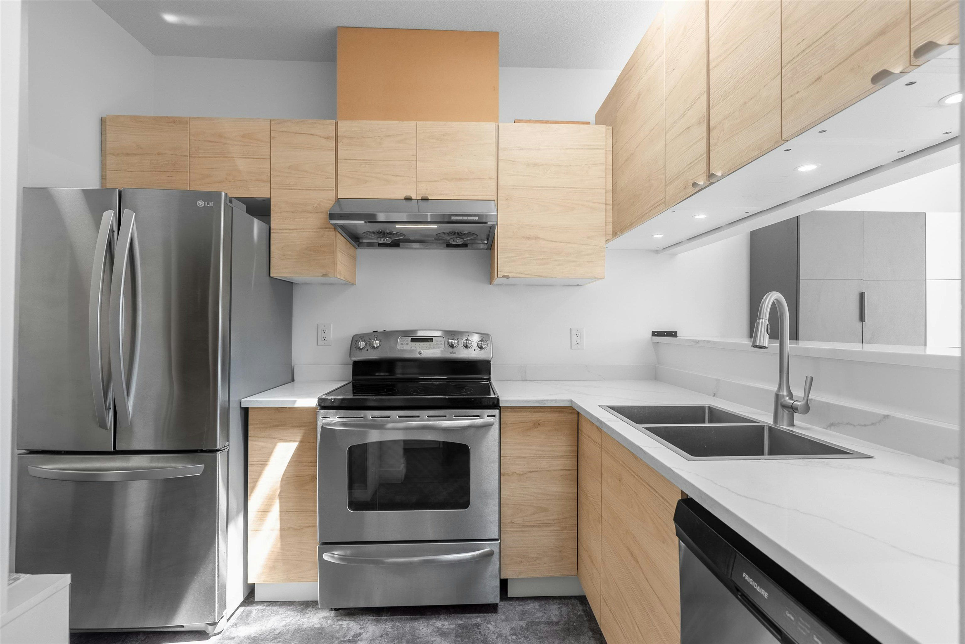 303-8651 Ackroyd Road, Richmond, BC, V6X 1B6 - 7
