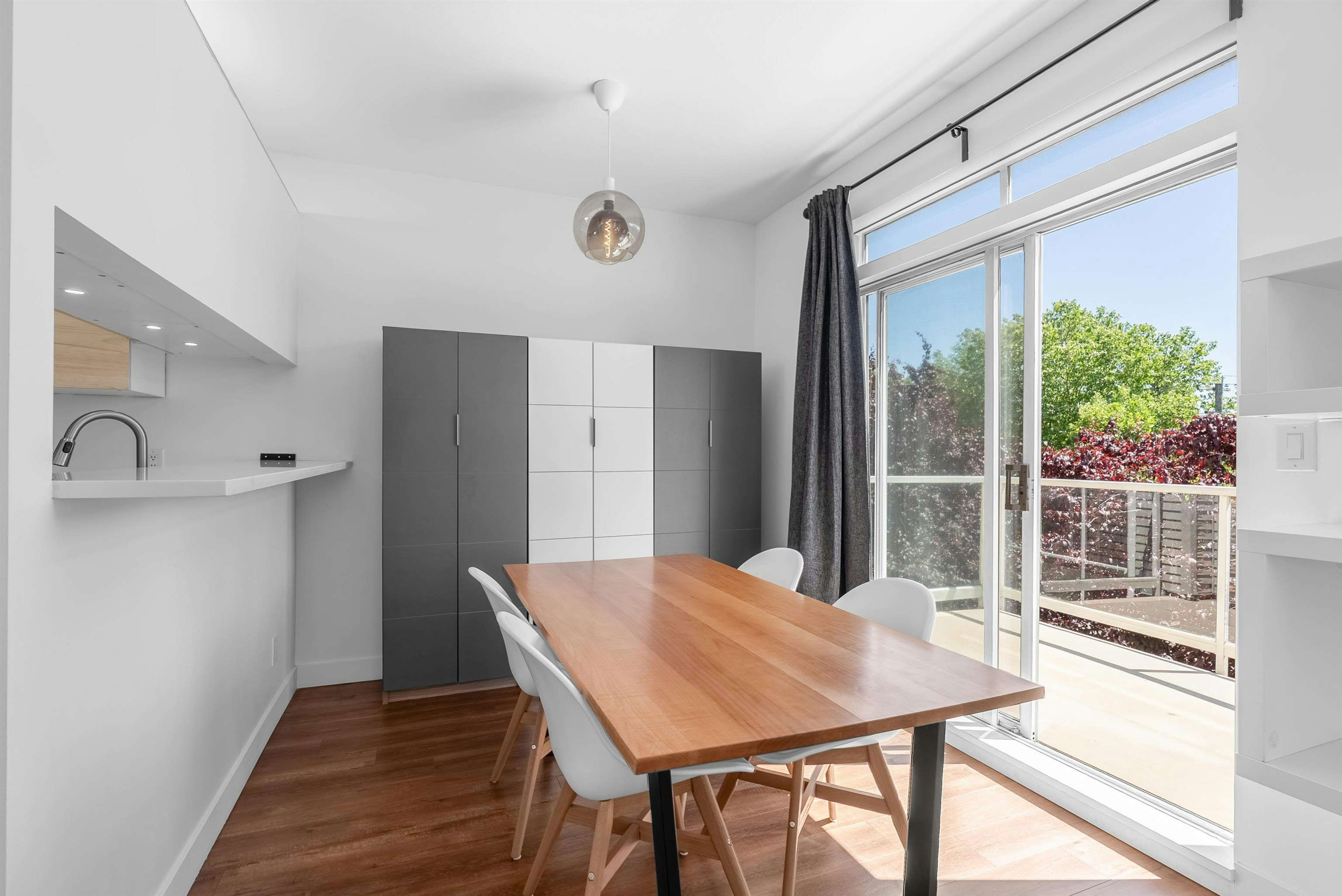 303-8651 Ackroyd Road - 5