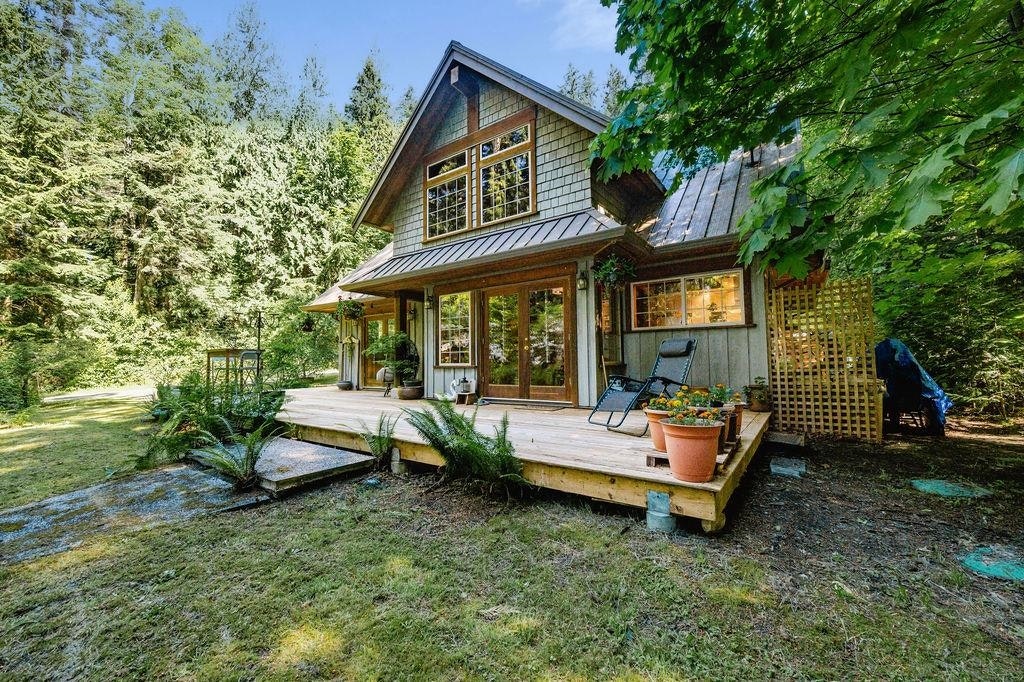 2867 Lower Road, Roberts Creek, BC, V0N 2W6 - 19