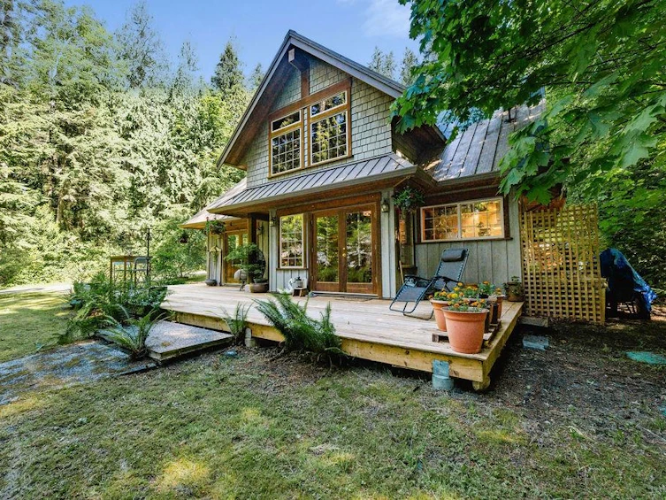 2867 Lower Road, Roberts Creek, BC, V0N 2W6 - 19