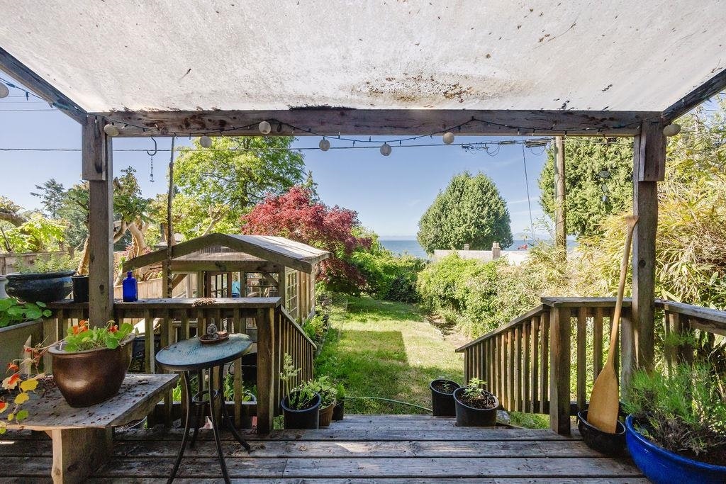 2867 Lower Road, Roberts Creek, BC, V0N 2W6 - 25