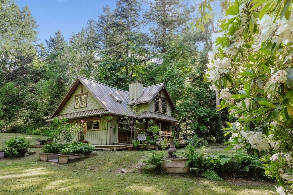 2867 Lower Road, Roberts Creek, BC, V0N 2W6 - 2