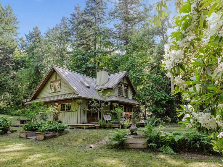 2867 Lower Road, Roberts Creek, BC, V0N 2W6 - 2
