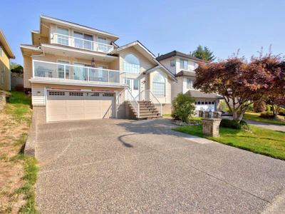 1252 Dewar Way - 2