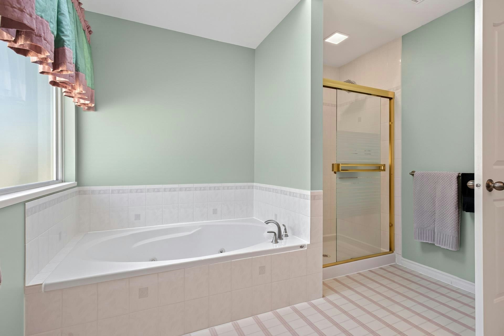 1252 Dewar Way, Port Coquitlam, BC, V3C 5Z1 - 32