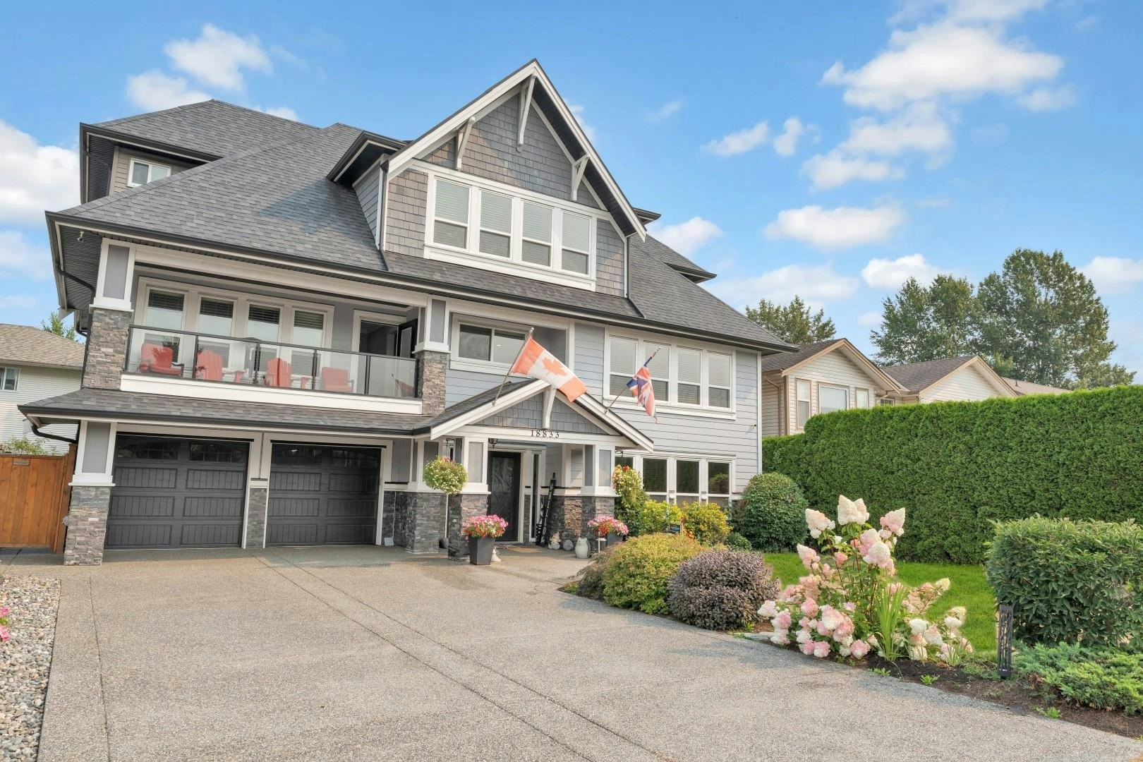 18833 124a Avenue, Pitt Meadows, BC, V3Y 2G9