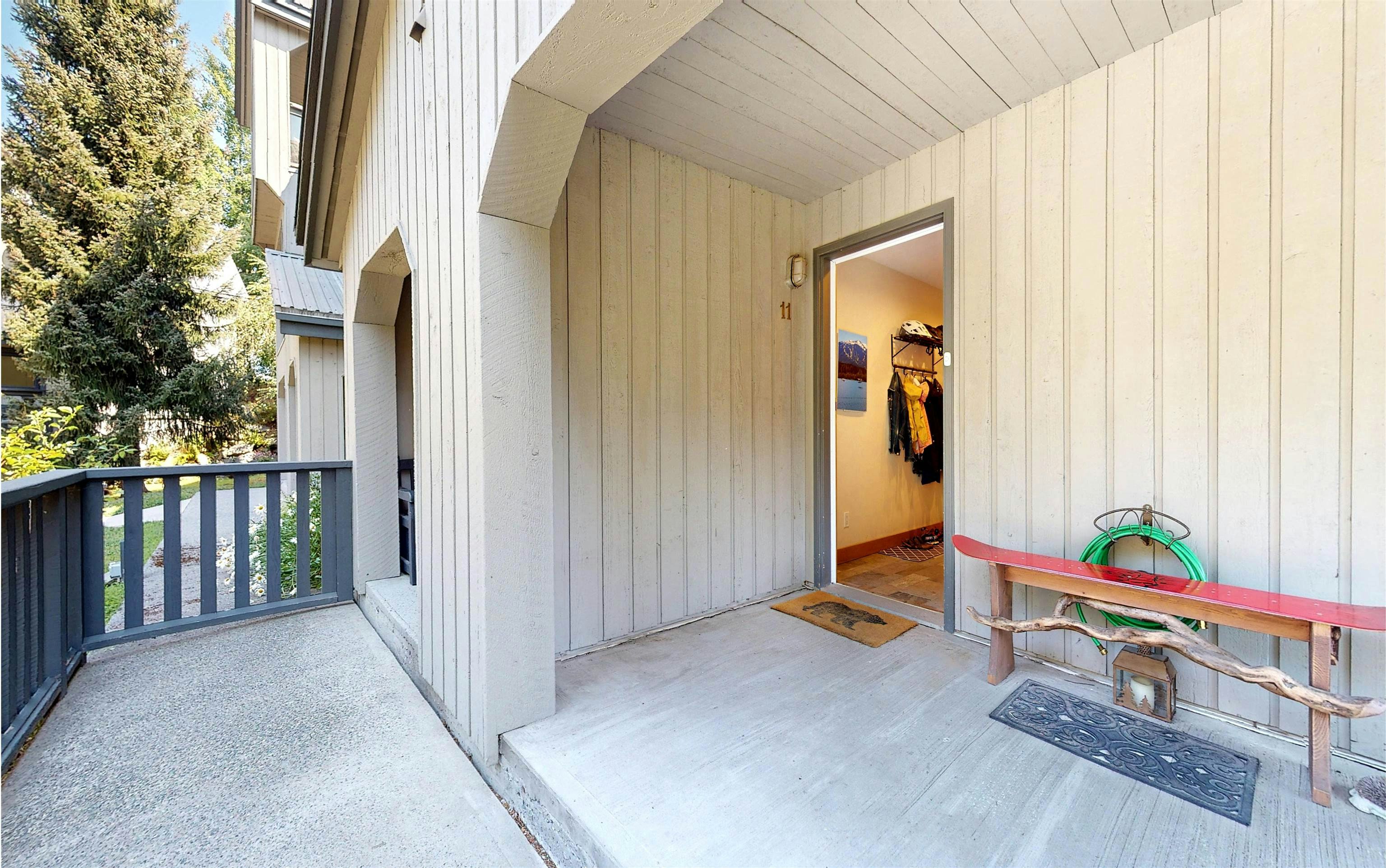 11-2556 Snowridge Crescent - 3