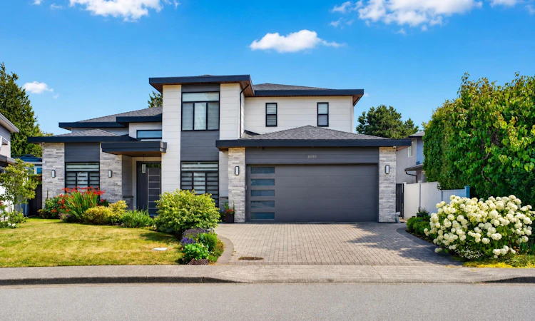 8080 Fairdell Crescent