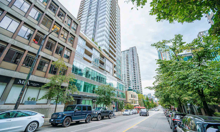 1408-888 Homer Street