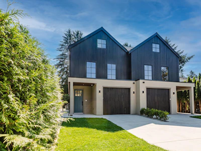 1514 Farrell Crescent - 2