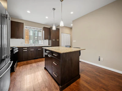 40-34248 King Road - 2