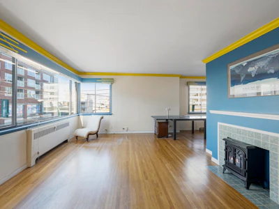 205-1695 W 10th Avenue - 5