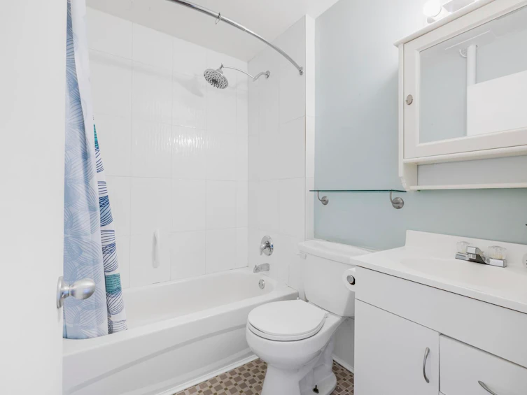 205-1695 W 10th Avenue, Vancouver, BC, V6J 2A2 - 18