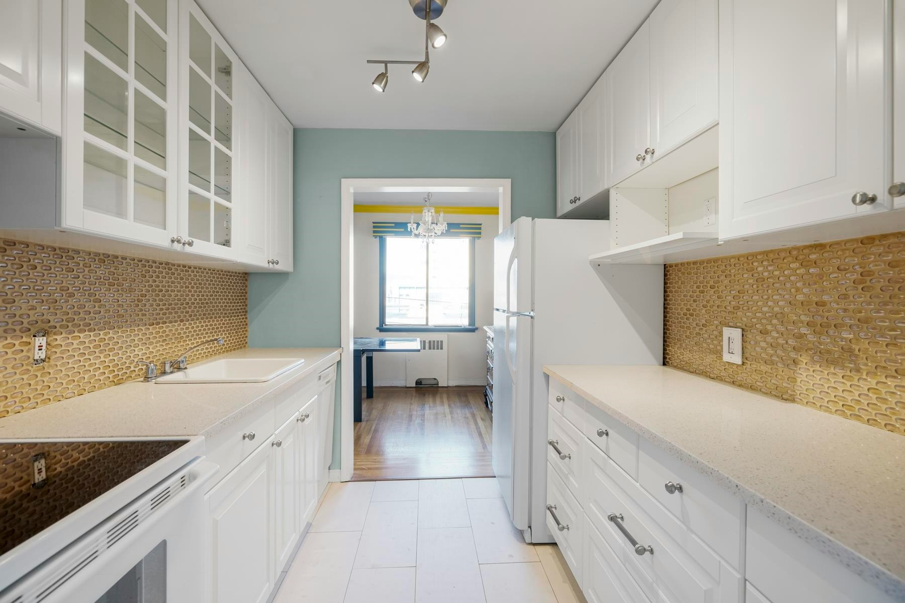 205-1695 W 10th Avenue, Vancouver, BC, V6J 2A2 - 8