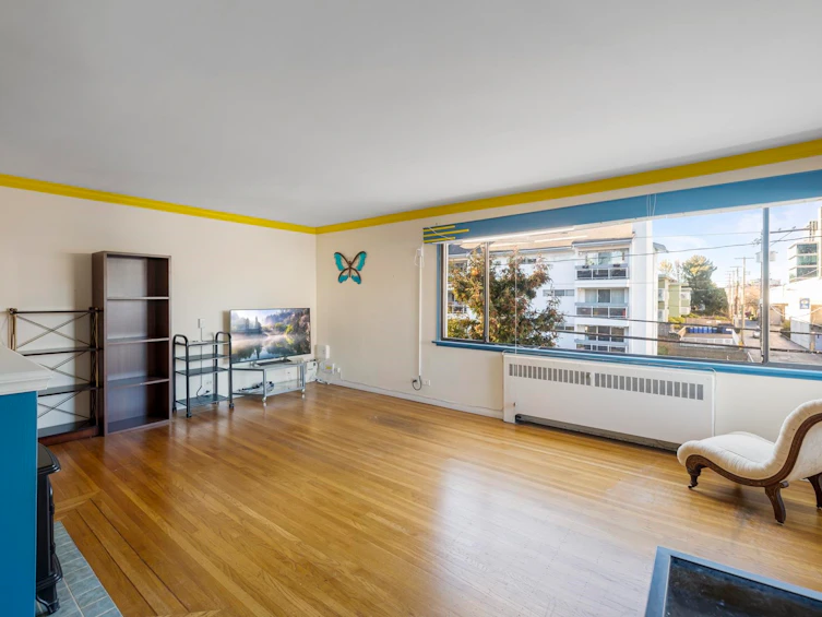 205-1695 W 10th Avenue, Vancouver, BC, V6J 2A2 - 2