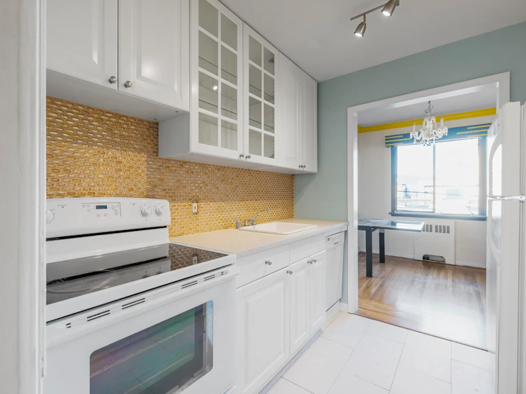 205-1695 W 10th Avenue, Vancouver, BC, V6J 2A2 - 7