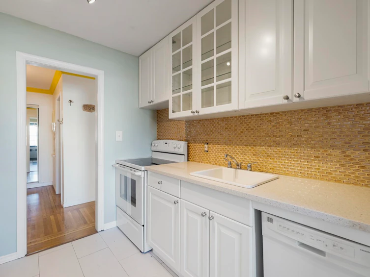 205-1695 W 10th Avenue, Vancouver, BC, V6J 2A2 - 9