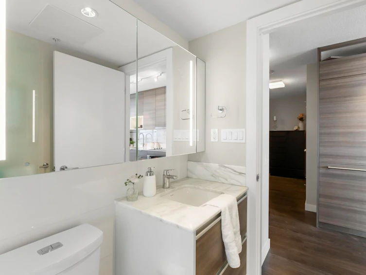 2305-13398 104 Avenue, Surrey, BC, V3T 1V6 - 18