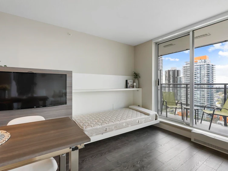2305-13398 104 Avenue, Surrey, BC, V3T 1V6 - 9