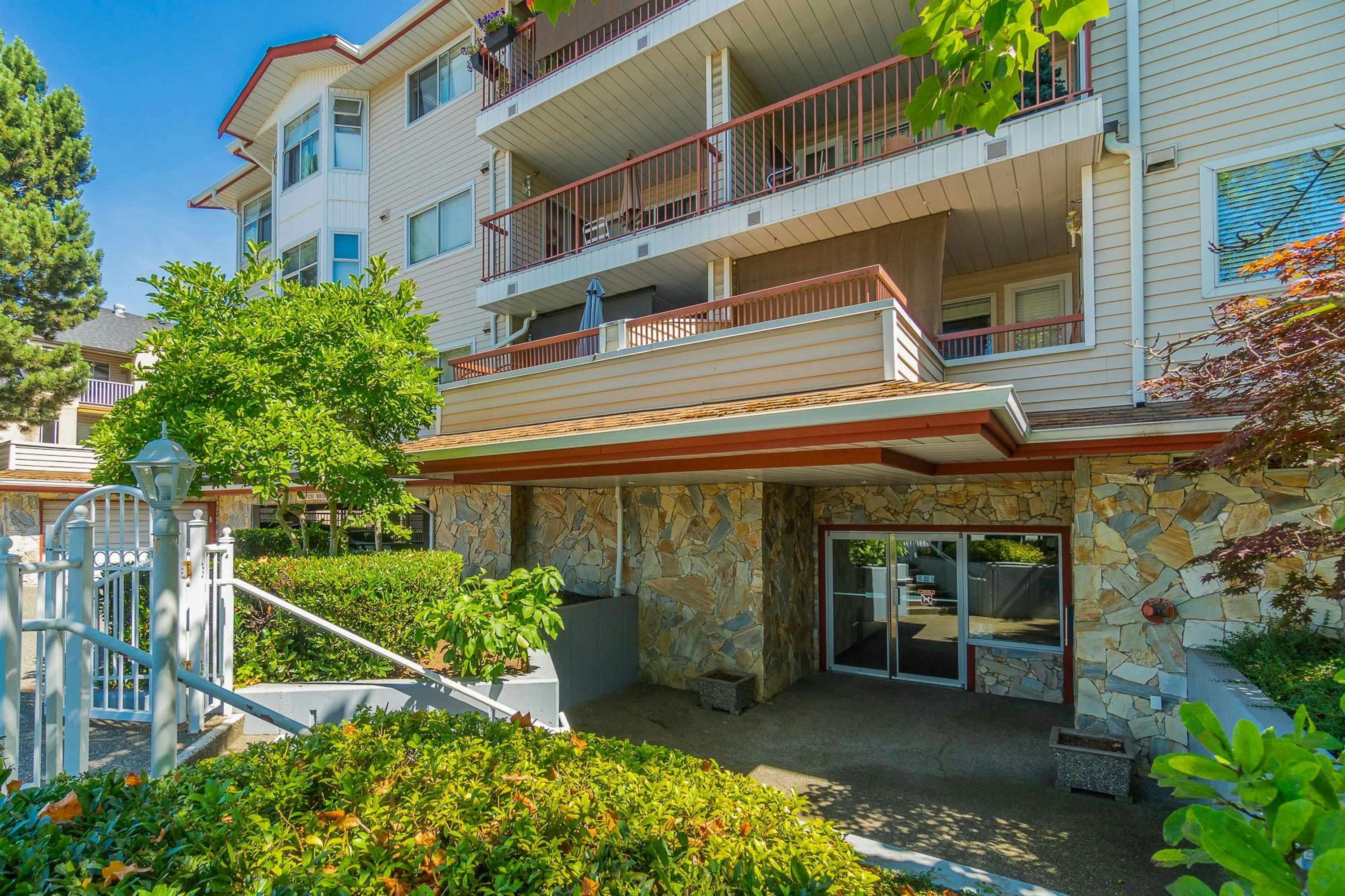 103-5776 200 Street, Langley, BC, V3A 1M8