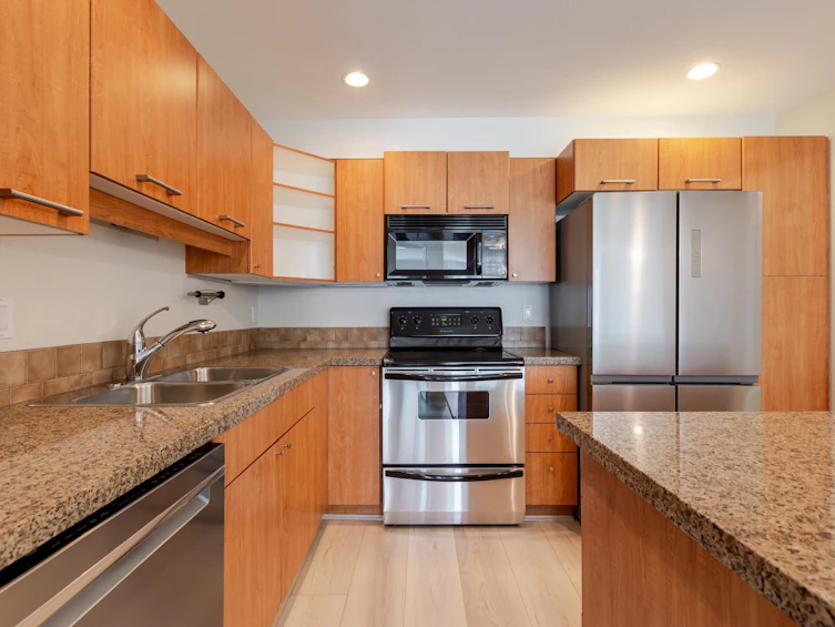 311-5438 198 Street, Langley, BC, V3A 1G2 - 16