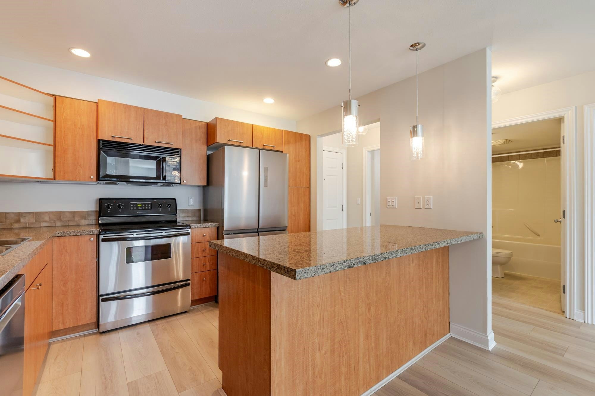 311-5438 198 Street, Langley, BC, V3A 1G2 - 17