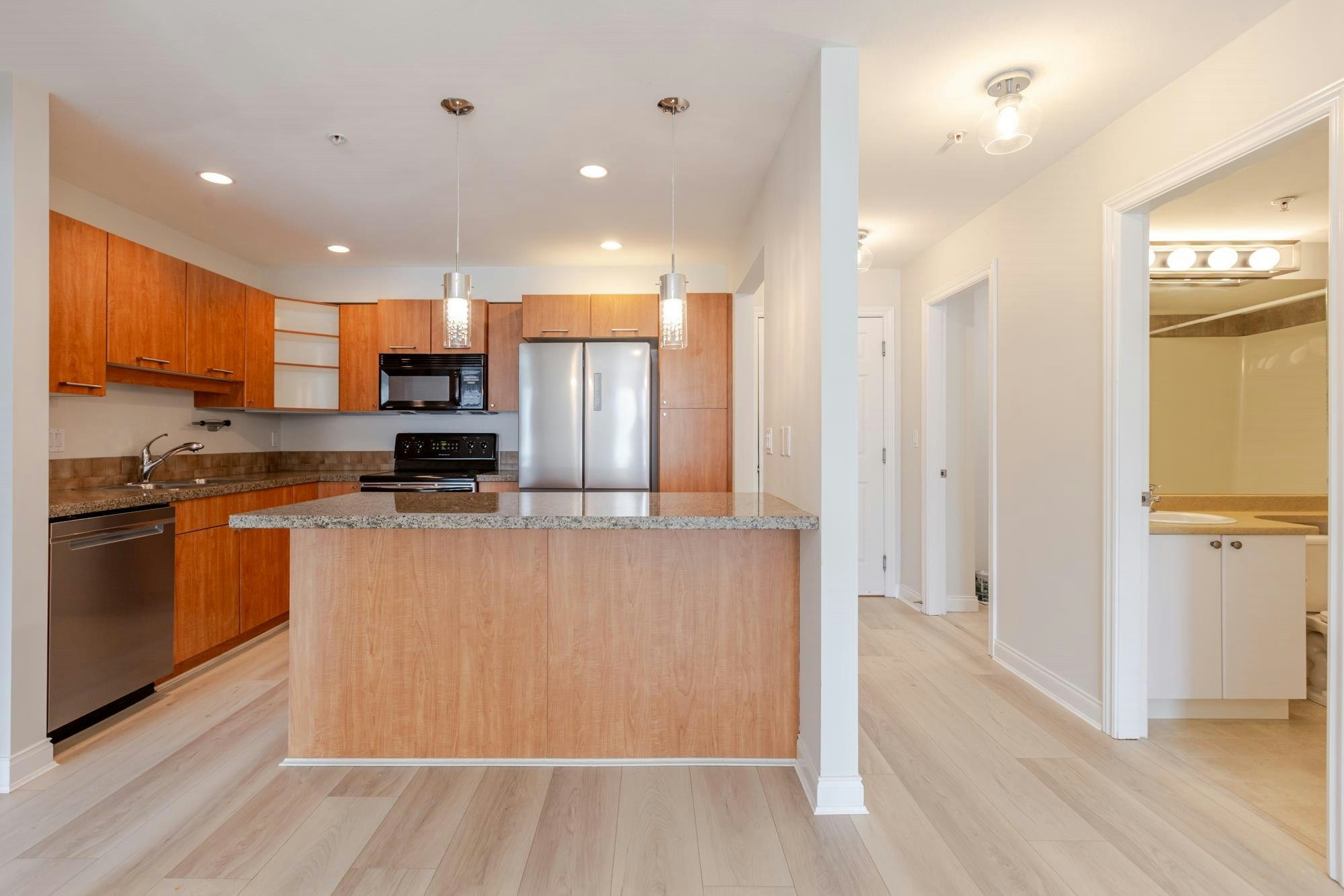 311-5438 198 Street, Langley, BC, V3A 1G2 - 10