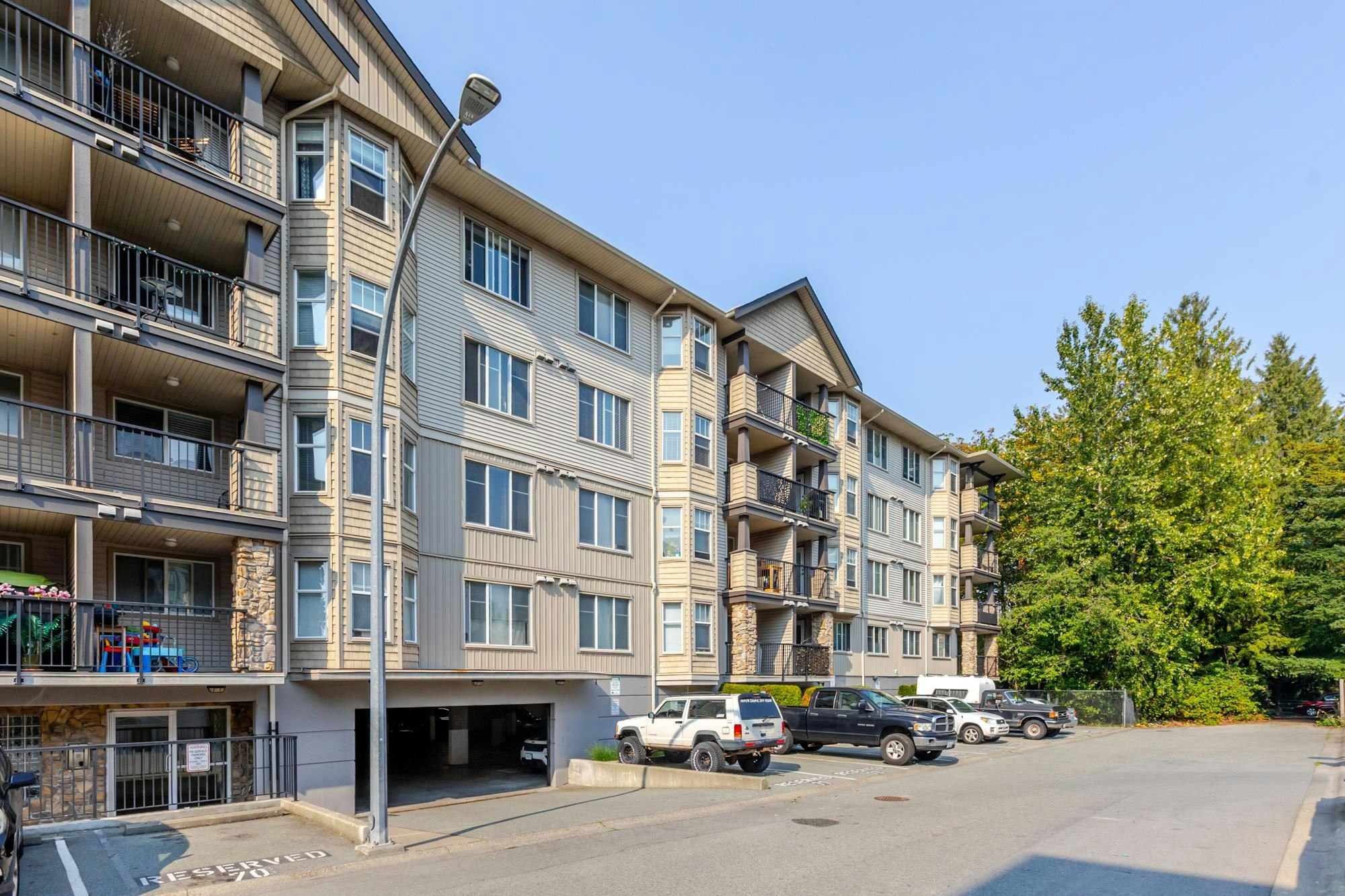 311-5438 198 Street - 2