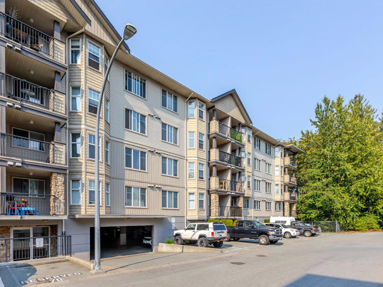 311-5438 198 Street, Langley, BC, V3A 1G2 - 2