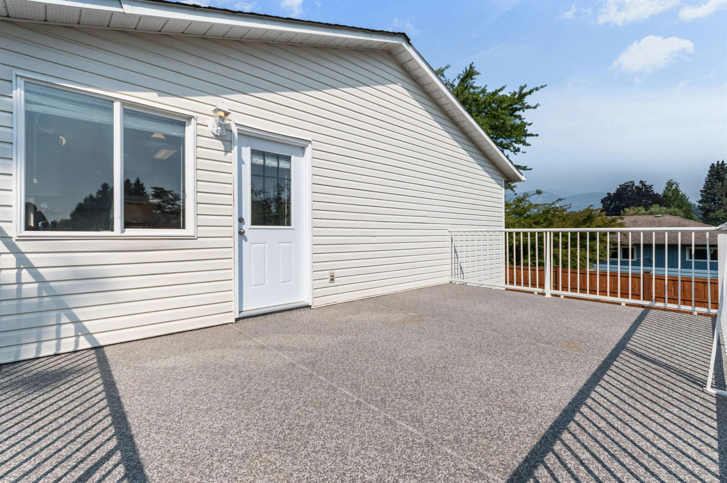 45665 Fernway Avenue - 5