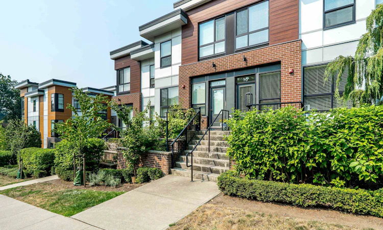 15-20087 68 Avenue