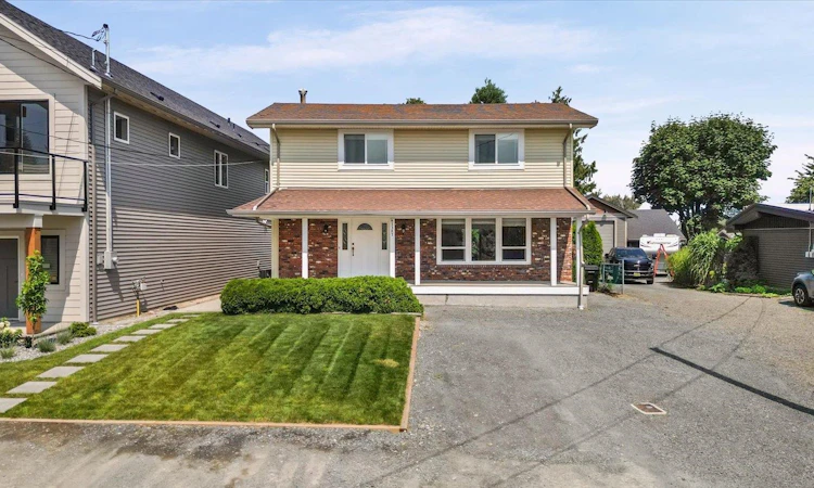 45387 Jewel Avenue