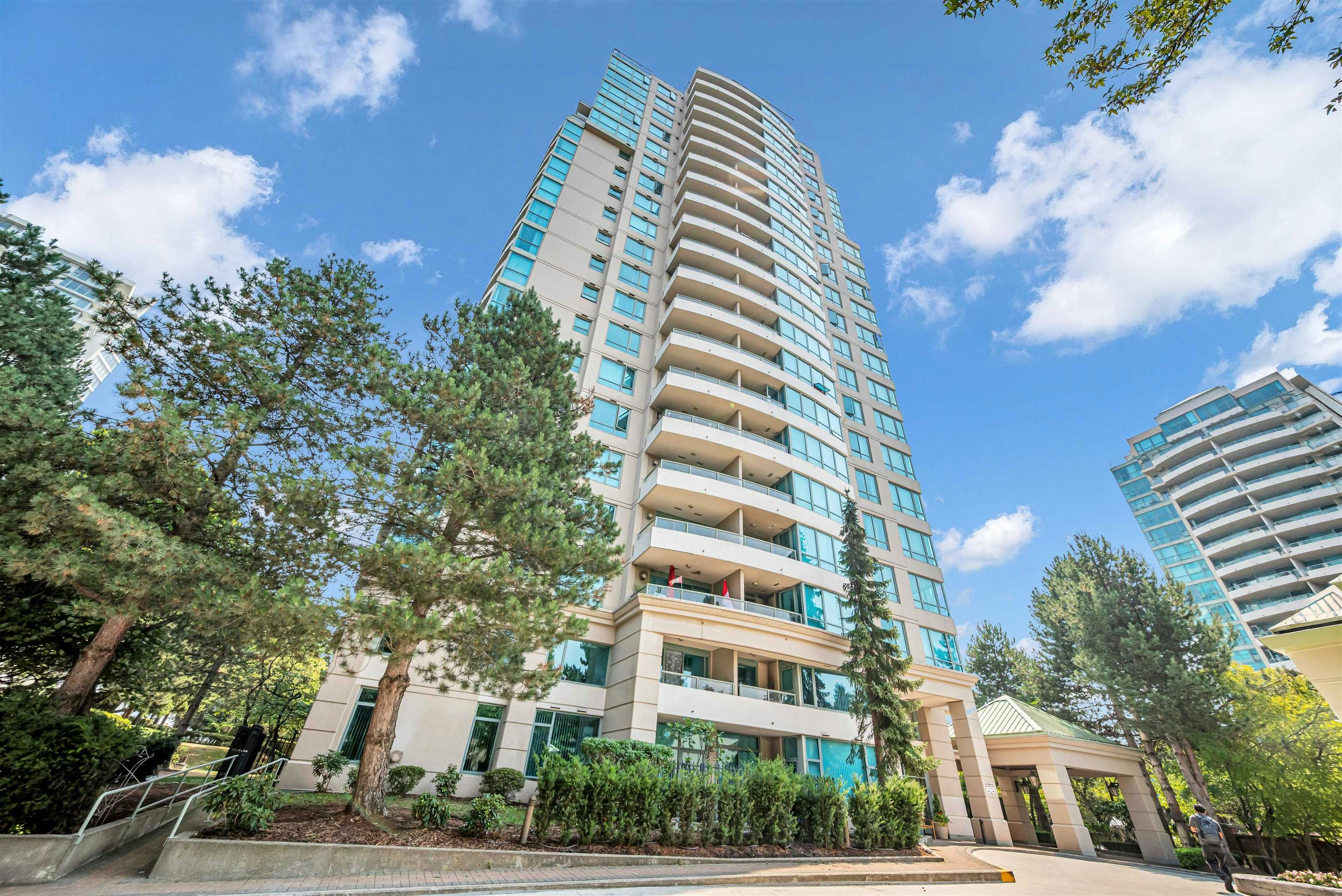803-6611 Southoaks Crescent, Burnaby, BC, V5E 4L5