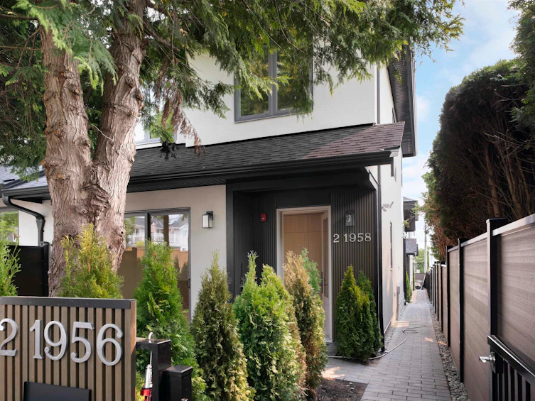 2-1958 W 60th Avenue, Vancouver, BC, V6P 2B1
