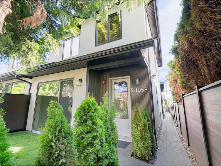2-1958 W 60th Avenue, Vancouver, BC, V6P 2B1 - 2