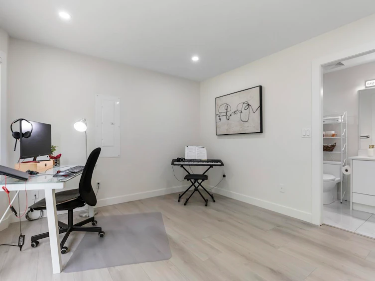 8034 166 Street, Surrey, BC, V4N 0H1 - 29