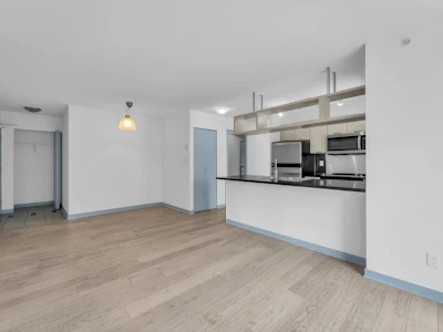 1106-1082 Seymour Street - 2