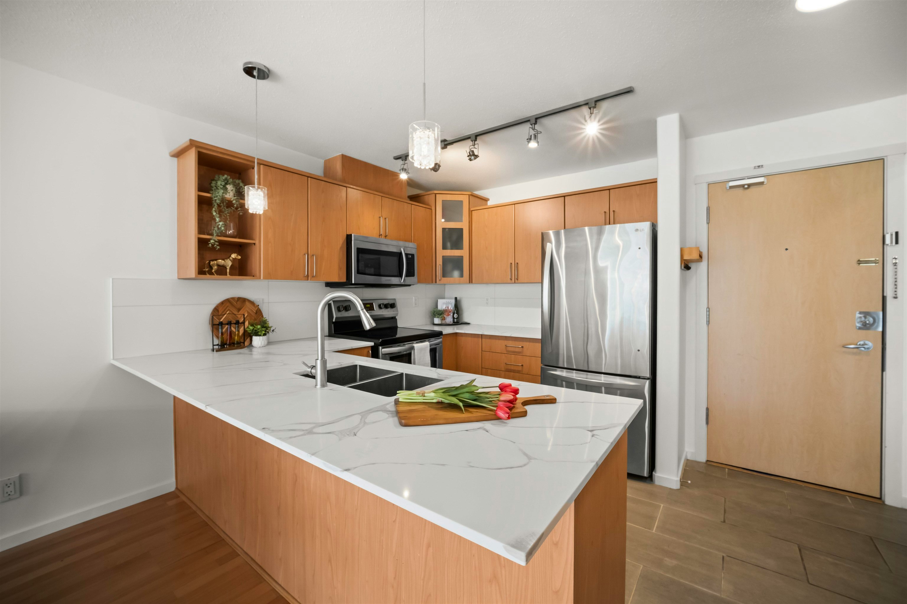 302-3142 St Johns Street, Port Moody, BC, V3H 5E5 - 4