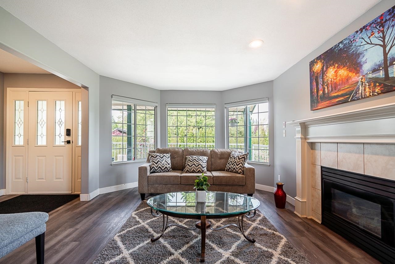 19950 48a Avenue - 5