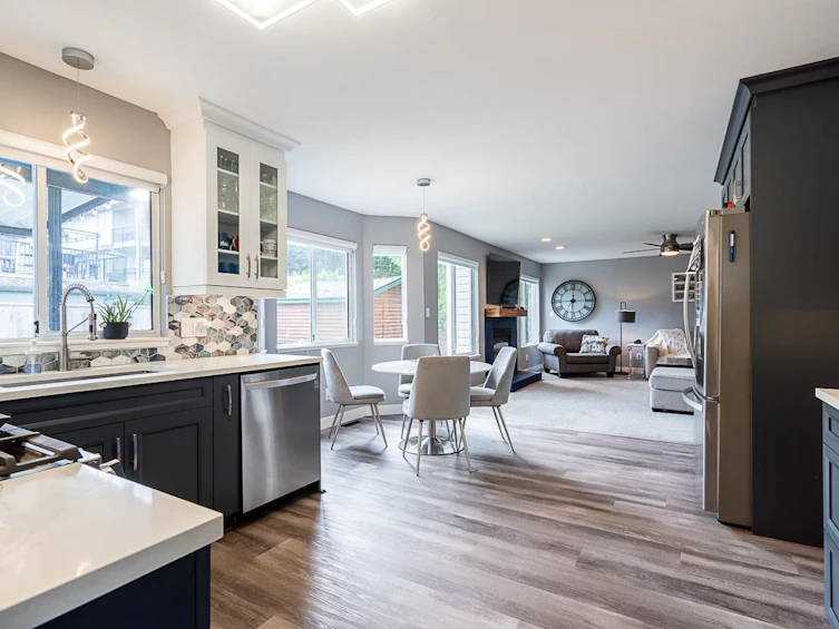 19950 48a Avenue, Langley, BC, V3A 6Z7 - 12