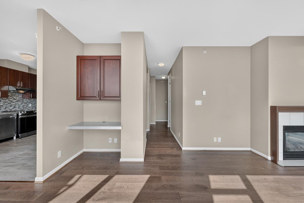 1601-7388 Sandborne Ave, Burnaby, BC, V3N 5C4 - 12