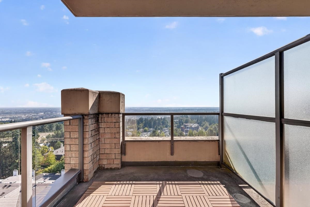 1601-7388 Sandborne Ave, Burnaby, BC, V3N 5C4 - 16
