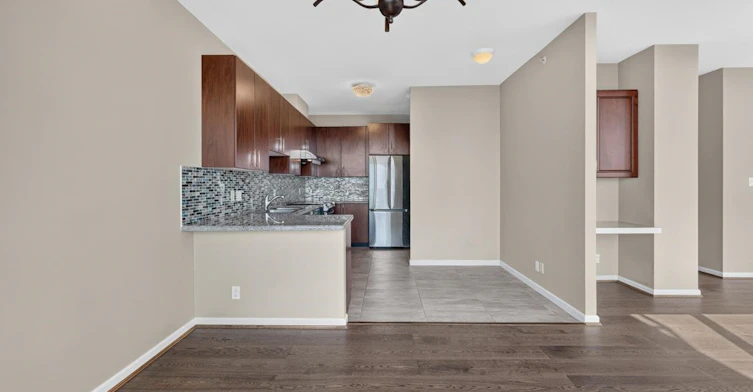 1601-7388 Sandborne Ave, Burnaby, BC, V3N 5C4 - 5