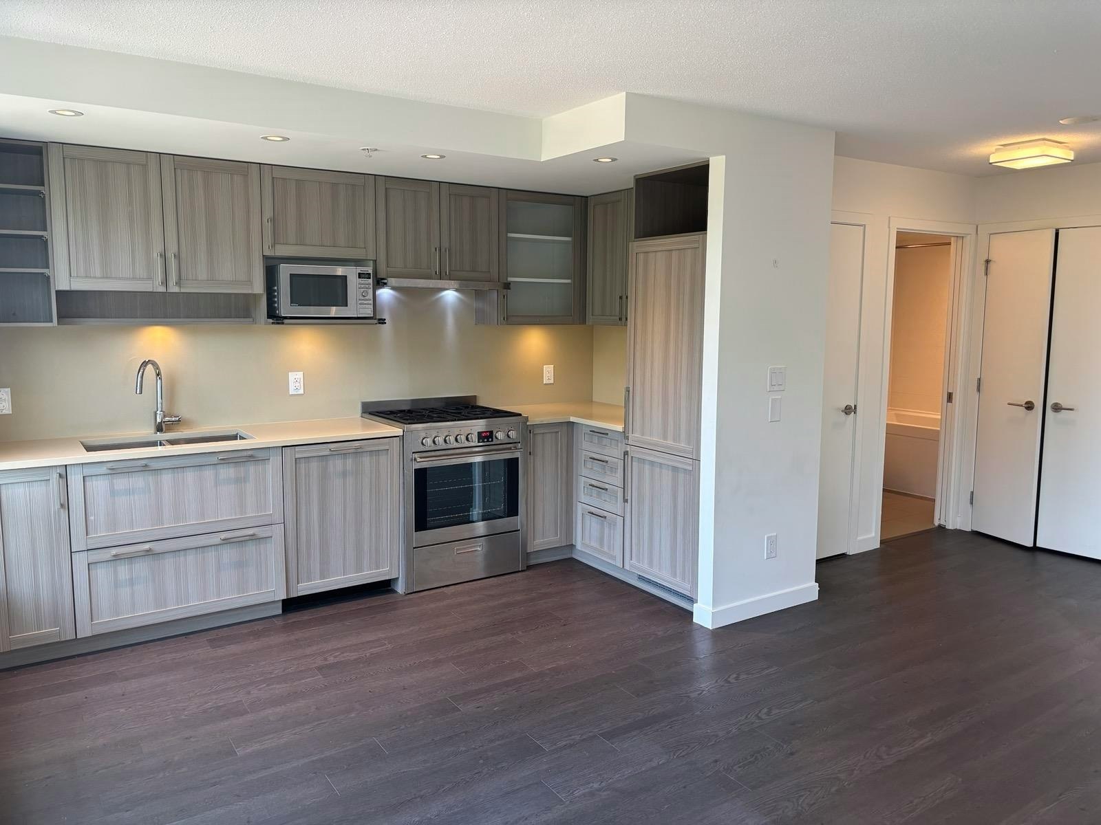606-5470 Ormidale Street, Vancouver, BC, V5R 0G5 - 5