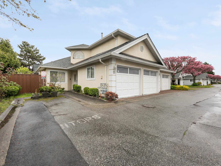 35-8051 Ash Street, Richmond, BC, V6Y 3X6
