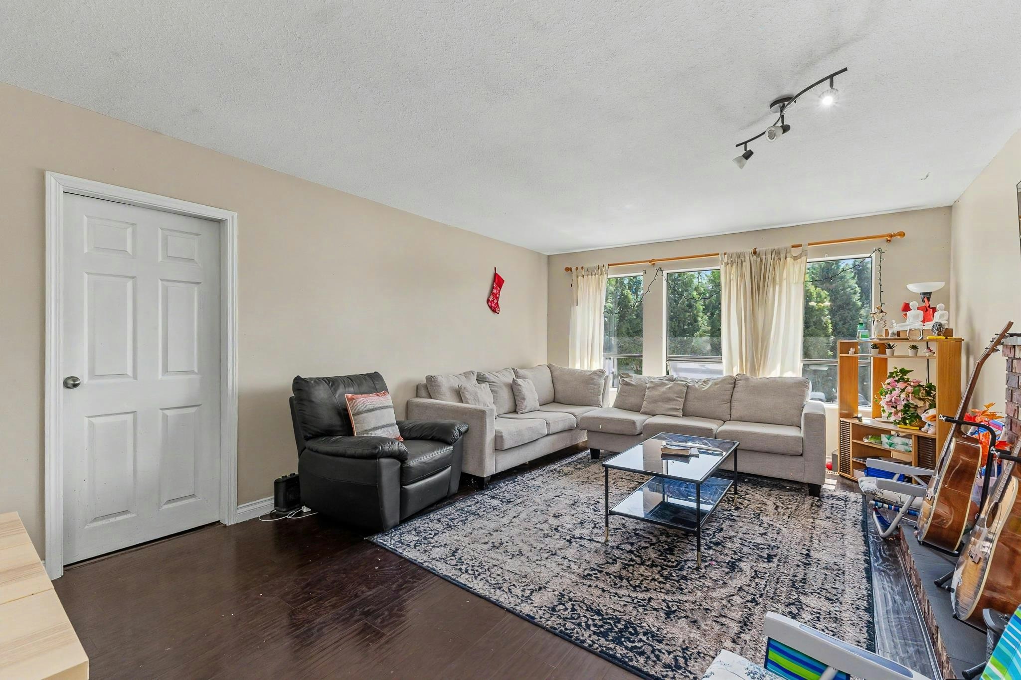 976 Hosmer Court, Coquitlam, BC, V3C 4T8 - 10